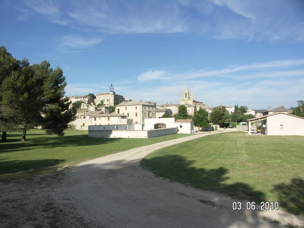 فندق Domaine Saint Martin Valliguieres المظهر الخارجي الصورة