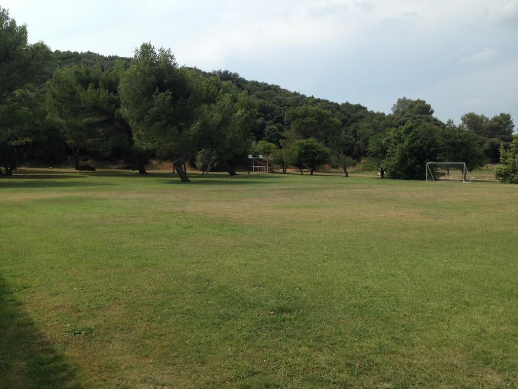 فندق Domaine Saint Martin Valliguieres المظهر الخارجي الصورة